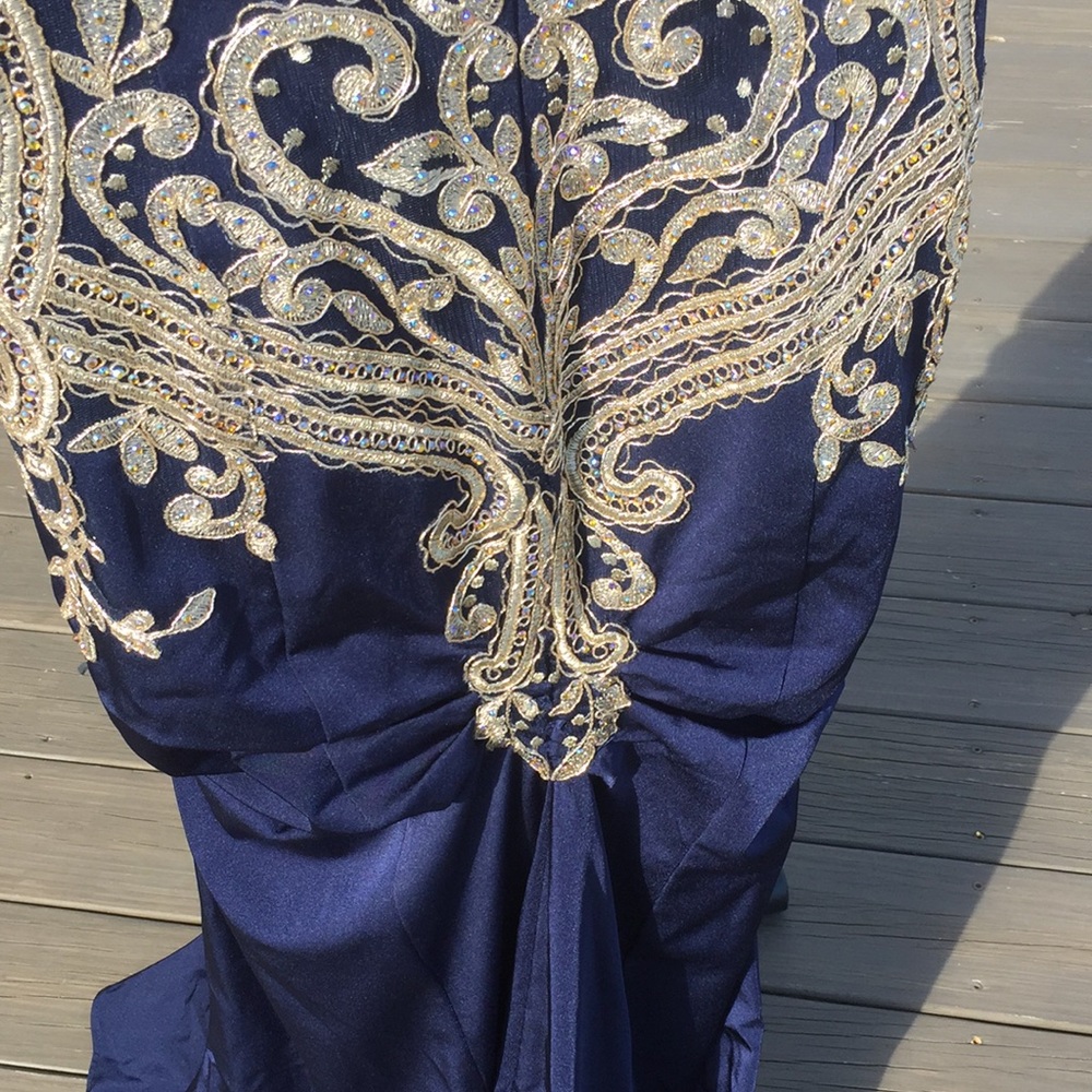 Beautiful gown with small train by Let’s, blue and gold - Picture 7 of 16